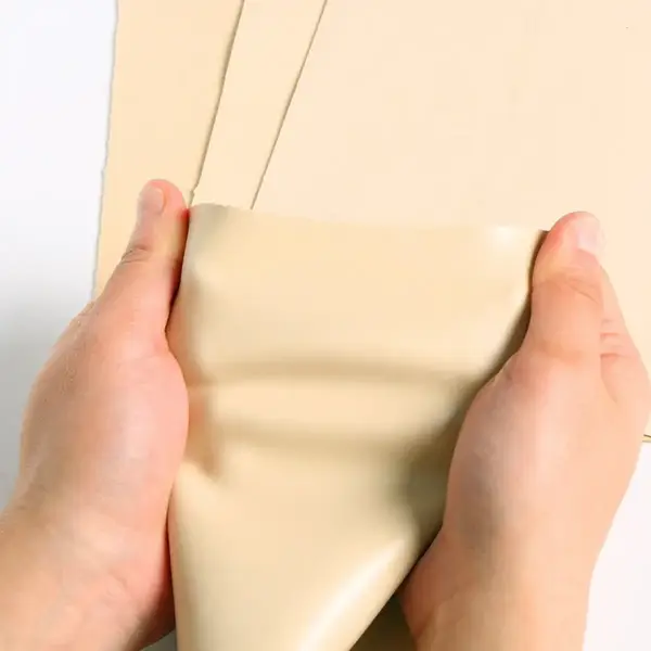 Штучна шкіра велика 520x400 мм (3.5 мм) 34602